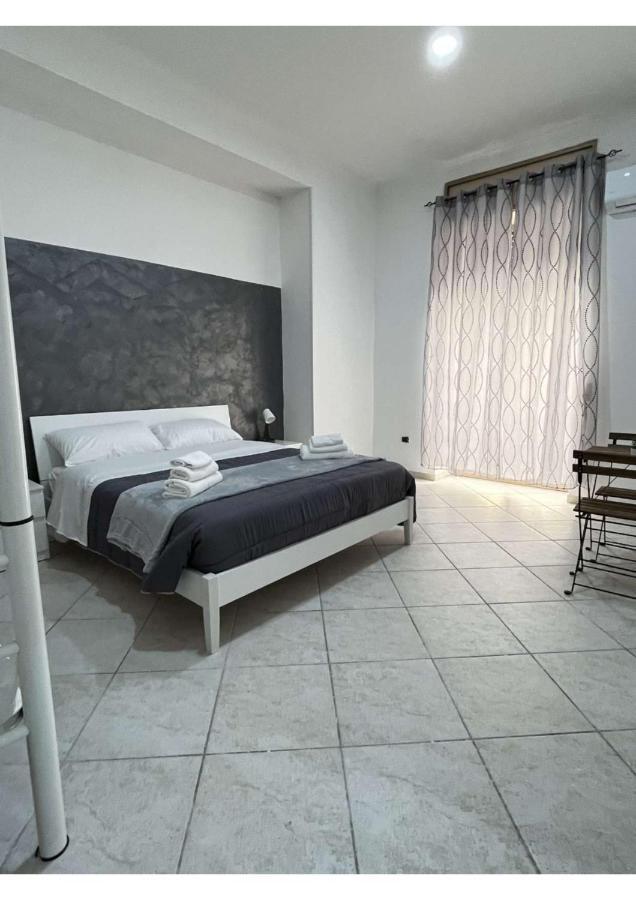 La Svolta Rooms Неаполь Экстерьер фото