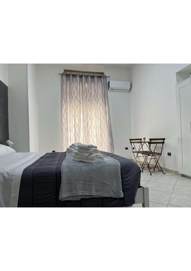 La Svolta Rooms Неаполь Экстерьер фото