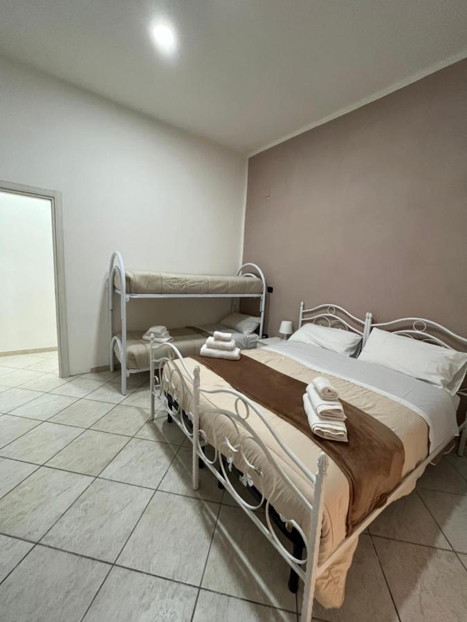 La Svolta Rooms Неаполь Экстерьер фото